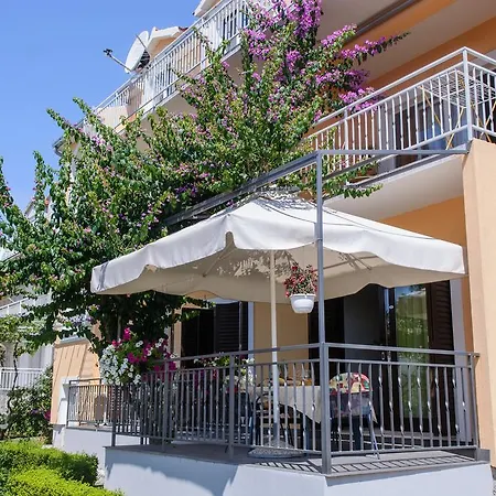 Grgic Apartment Trogir