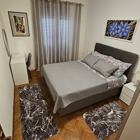 Grgic Apartment Trogir