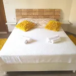 格吉奇公寓 *
